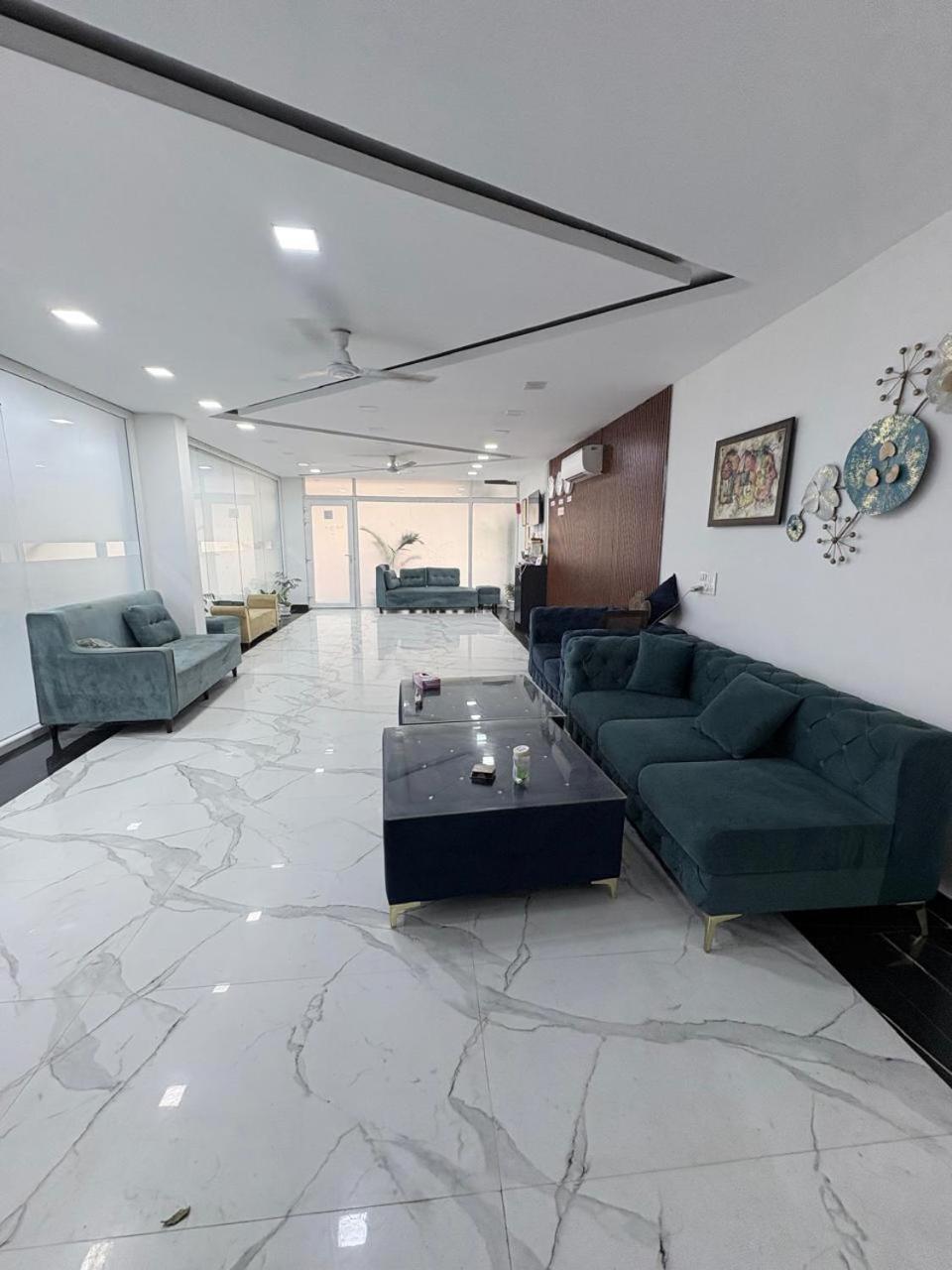 Pacific Inn Eco Central Gurgaon Exterior photo