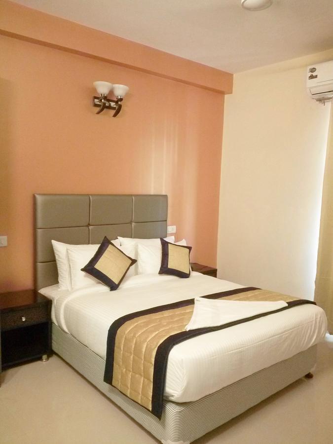 Pacific Inn Eco Central Gurgaon Exterior photo
